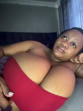 Chubbykarisma27 online show from May 27, 2026, 5:37 am