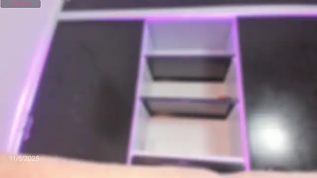 Snapshot of Angel_camm chatting on November 6, 2025, 4:16 am Angel camm online show from November 6, 2025, 4:16 am