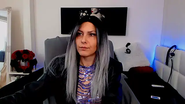 EvelynQueenn online show from February 12, 2025, 5:15 am