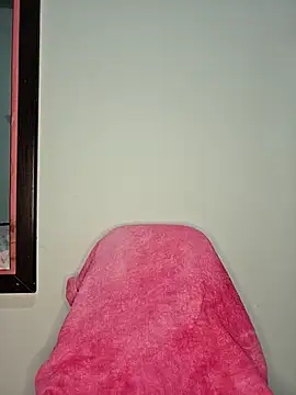 Watagatapitusberry1 online show from October 12, 2025, 10:22 pm