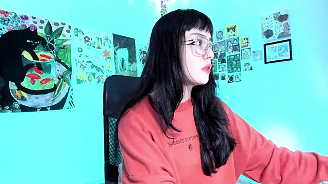 Conlosmichis online show from September 24, 2025, 12:07 am