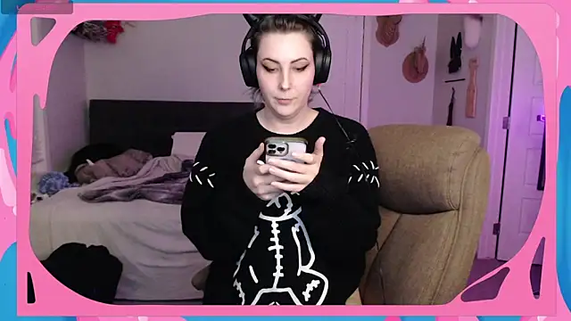 CirqueNoirBlu online show from October 3, 2025, 3:09 am