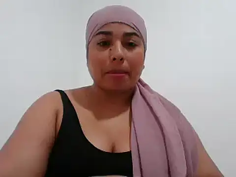 Snapshot of hurrem_had chatting on August 3, 2026, 6:03 pm hurrem had online show from August 3, 2026, 6:03 pm