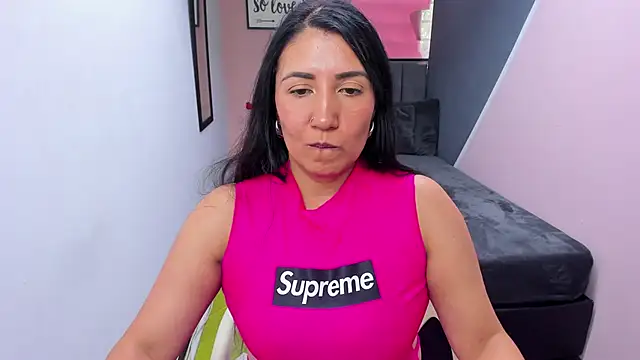 GiaFox  online show from February 19, 2025, 3:49 pm