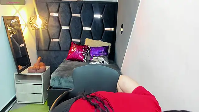 Snapshot of GiaFox_ chatting on October 11, 2025, 1:23 pm GiaFox  online show from October 11, 2025, 1:23 pm