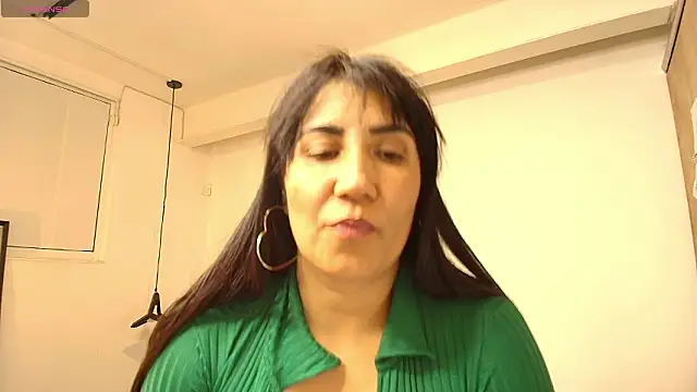 GiaFox  online show from February 6, 2026, 8:21 am