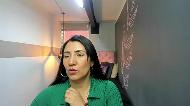 GiaFox  online show from February 26, 2025, 12:16 pm