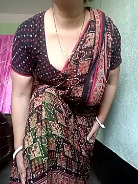 Snapshot of Rosy-B chatting on January 15, 2026, 9:56 am Rosy-B online show from January 15, 2026, 9:56 am