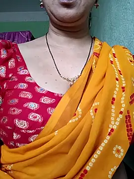 Snapshot of Rosy-B chatting on December 20, 2025, 9:45 am Rosy-B online show from December 20, 2025, 9:45 am