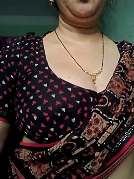 Snapshot of Rosy-B chatting on November 30, 2025, 12:44 am Rosy-B online show from November 30, 2025, 12:44 am