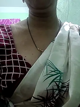 Snapshot of Rosy-B chatting on December 22, 2025, 12:44 am Rosy-B online show from December 22, 2025, 12:44 am