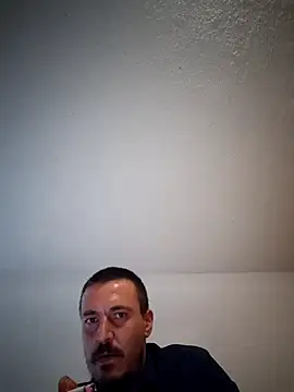 mayk18cm online show from October 3, 2025, 6:59 am