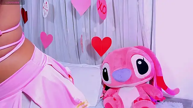 RolyLoren online show from March 1, 2025, 6:54 pm