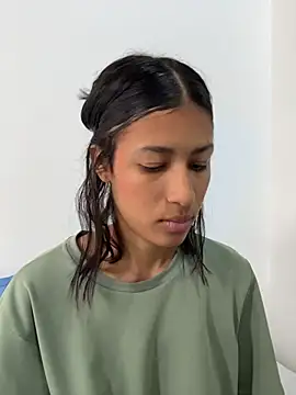 Snapshot of Valentinabaker chatting on July 23, 2026, 1:52 pm Valentinabaker online show from July 23, 2026, 1:52 pm