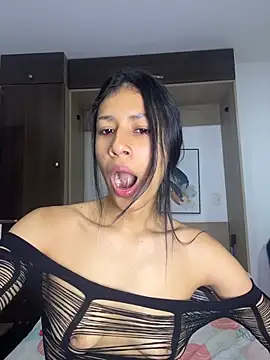Valentinabaker online show from May 21, 2026, 5:05 am