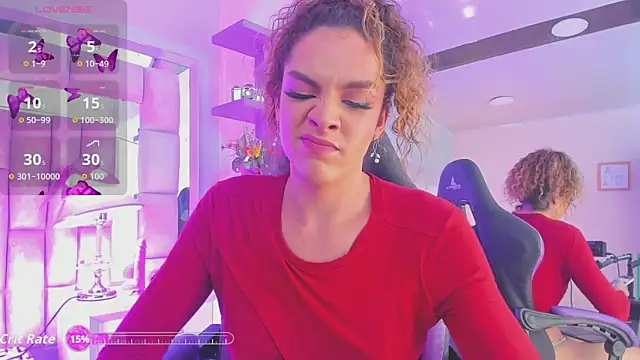 mariiahneedles online show from May 19, 2026, 10:06 pm