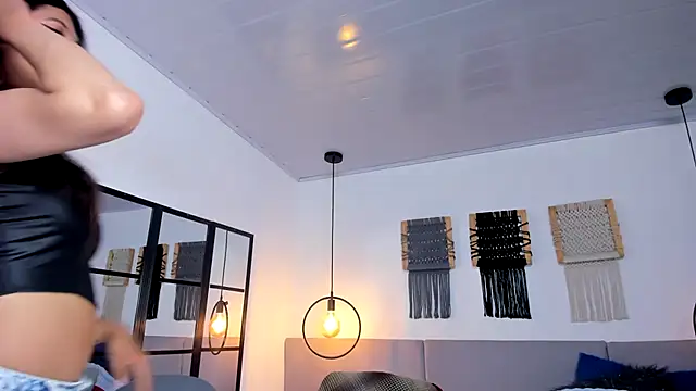 Sweet camille online show from December 2, 2025, 2:23 am