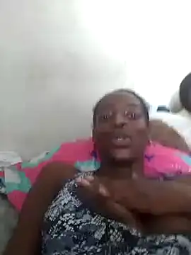 Snapshot of spicycouplex chatting on September 26, 2025, 7:54 pm spicycouplex online show from September 26, 2025, 7:54 pm