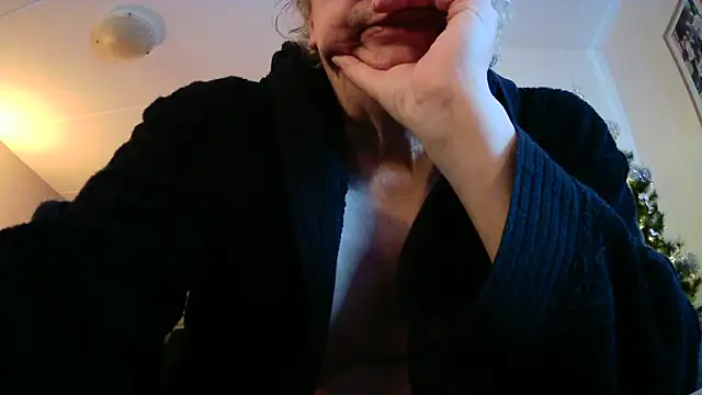 ha1953 online show from December 17, 2024, 7:59 pm