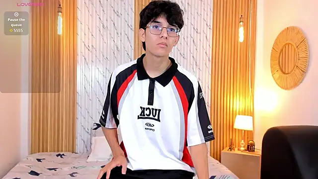 Snapshot of billie_jr chatting on October 9, 2025, 3:51 am billie jr online show from October 9, 2025, 3:51 am