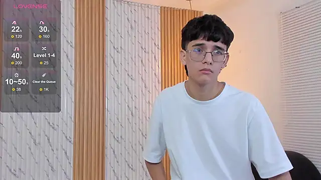 Snapshot of billie_jr chatting on October 31, 2025, 3:58 am billie jr online show from October 31, 2025, 3:58 am