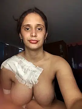 Snapshot of Catalinacandela chatting on March 3, 2026, 7:43 pm Catalinacandela online show from March 3, 2026, 7:43 pm