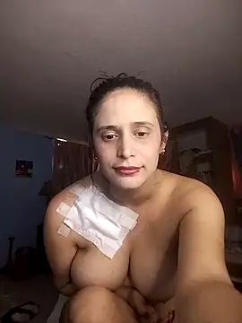 Snapshot of Catalinacandela chatting on February 13, 2026, 7:25 pm Catalinacandela online show from February 13, 2026, 7:25 pm