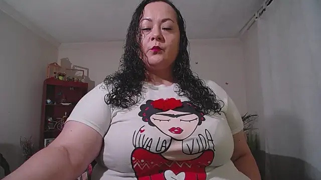 Snapshot of Aleia_Taylor chatting on October 25, 2025, 2:00 am Aleia Taylor online show from October 25, 2025, 2:00 am