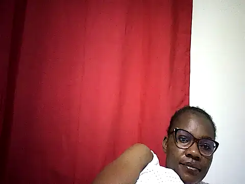 Pierra77 online show from May 29, 2026, 7:14 am