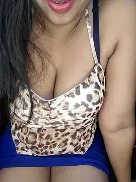 Snapshot of Loveshash1 chatting on January 8, 2026, 5:57 am Loveshash1 online show from January 8, 2026, 5:57 am