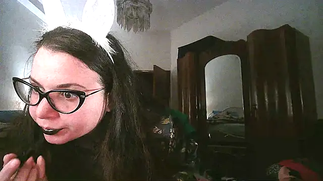 AliceBehind online show from March 29, 2026, 7:26 pm