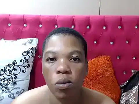 Snapshot of FreakyAngel3X chatting on February 25, 2025, 10:31 pm FreakyAngel3X online show from February 25, 2025, 10:31 pm