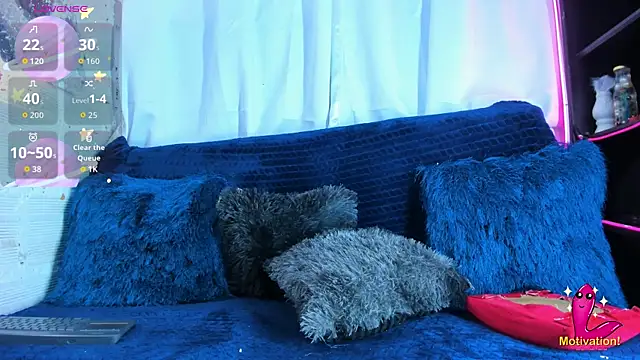 Mracialatina online show from November 13, 2025, 4:44 pm