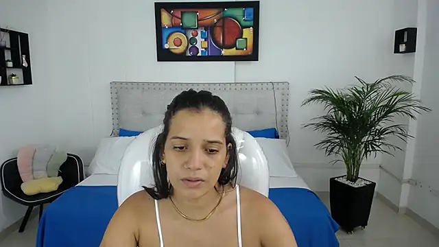 Chiqui milk  online show from February 22, 2025, 7:14 pm