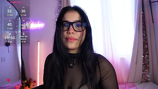 Natasha  Sccott online show from February 1, 2026, 6:50 pm