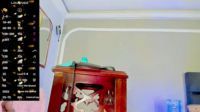 Jimena Grey online show from April 6, 2026, 11:06 pm