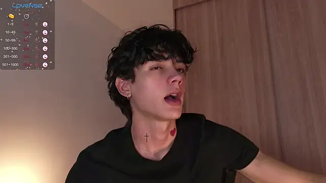 Snapshot of badboy_one_ chatting on October 1, 2025, 8:46 pm badboy one online show from October 1, 2025, 8:46 pm