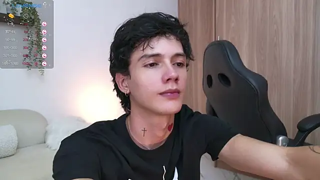 Snapshot of badboy_one_ chatting on September 28, 2025, 11:23 pm badboy one online show from September 28, 2025, 11:23 pm