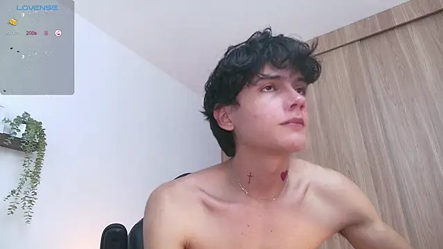 Snapshot of badboy_one_ chatting on September 19, 2025, 9:08 pm badboy one online show from September 19, 2025, 9:08 pm