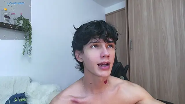 Snapshot of badboy_one_ chatting on October 4, 2025, 10:00 pm badboy one online show from October 4, 2025, 10:00 pm