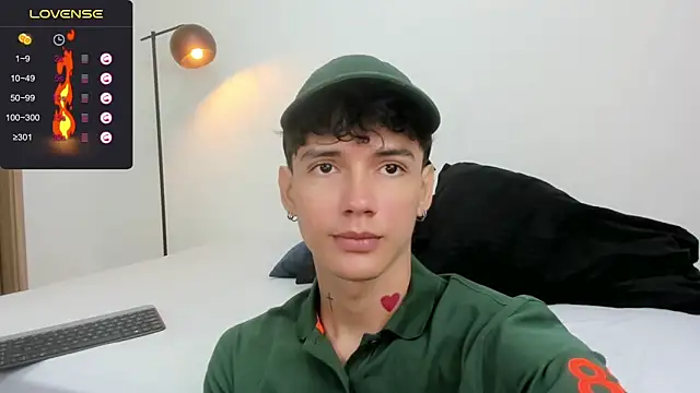 Snapshot of badboy_one_ chatting on January 29, 2025, 1:07 pm badboy one online show from January 29, 2025, 1:07 pm