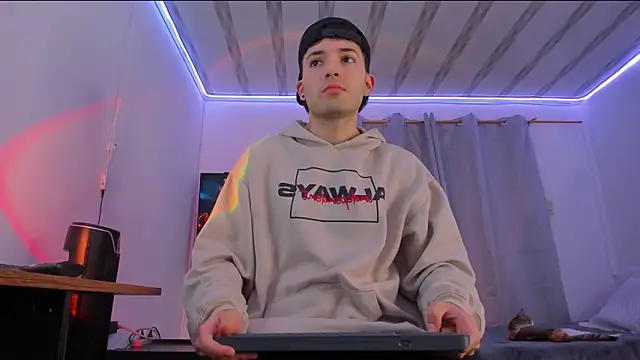 bower and colucci online show from November 21, 2025, 1:15 am