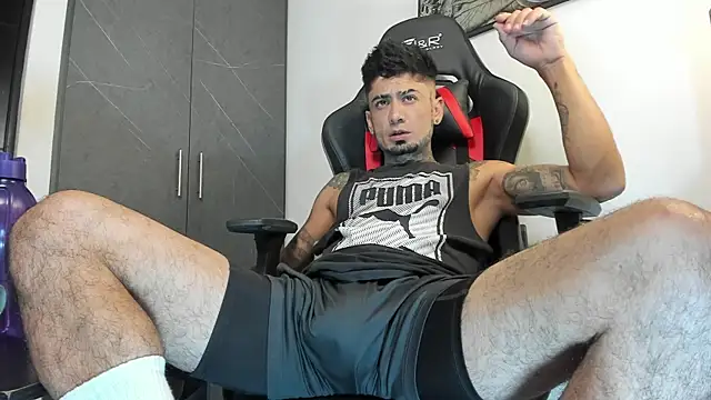 Snapshot of sergiio_mesa27 chatting on October 5, 2025, 2:02 am sergiio mesa27 online show from October 5, 2025, 2:02 am