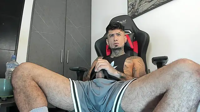 Snapshot of sergiio_mesa27 chatting on September 30, 2025, 2:01 pm sergiio mesa27 online show from September 30, 2025, 2:01 pm