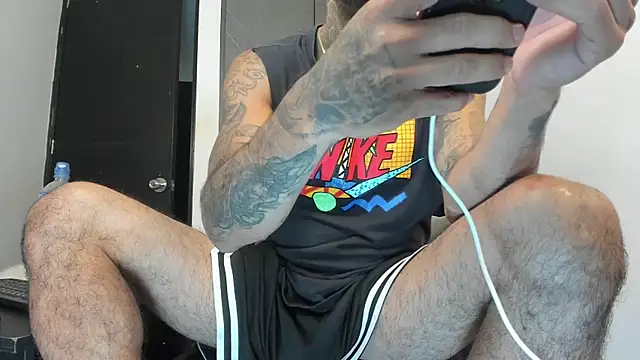 Snapshot of sergiio_mesa27 chatting on October 14, 2025, 2:17 pm sergiio mesa27 online show from October 14, 2025, 2:17 pm