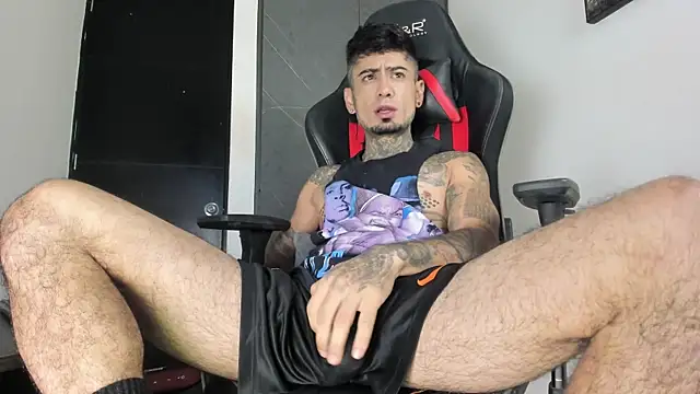 sergiio mesa27 online show from December 5, 2025, 12:15 pm