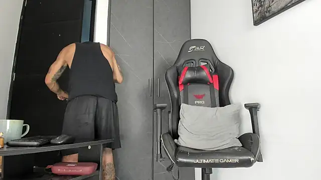 sergiio mesa27 online show from January 11, 2026, 3:08 pm