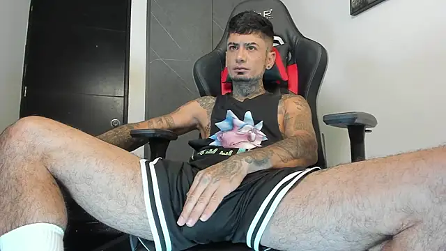 Snapshot of sergiio_mesa27 chatting on October 13, 2025, 11:56 am sergiio mesa27 online show from October 13, 2025, 11:56 am