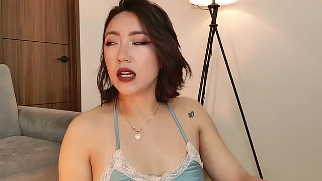 Hot Couple666 online show from November 17, 2025, 4:44 pm