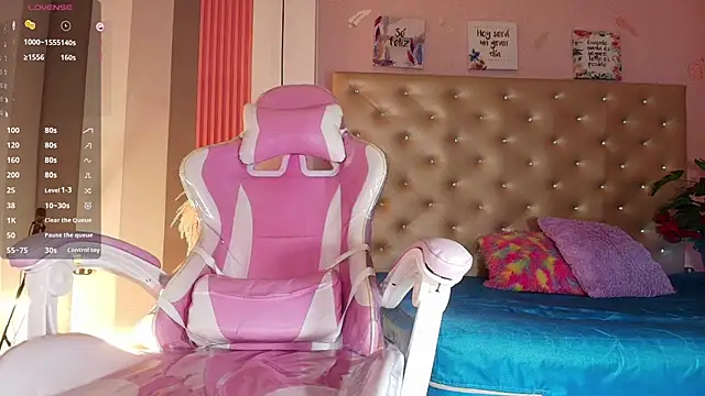 Snapshot of Lissalittlee chatting on March 21, 2025, 10:50 pm Lissalittlee online show from March 21, 2025, 10:50 pm